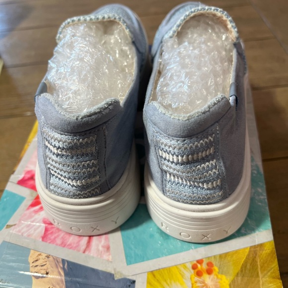 Roxy Sheilahh 2.0 Baby Blue and White Woven Slip-On Shoes - Picture 3 of 6